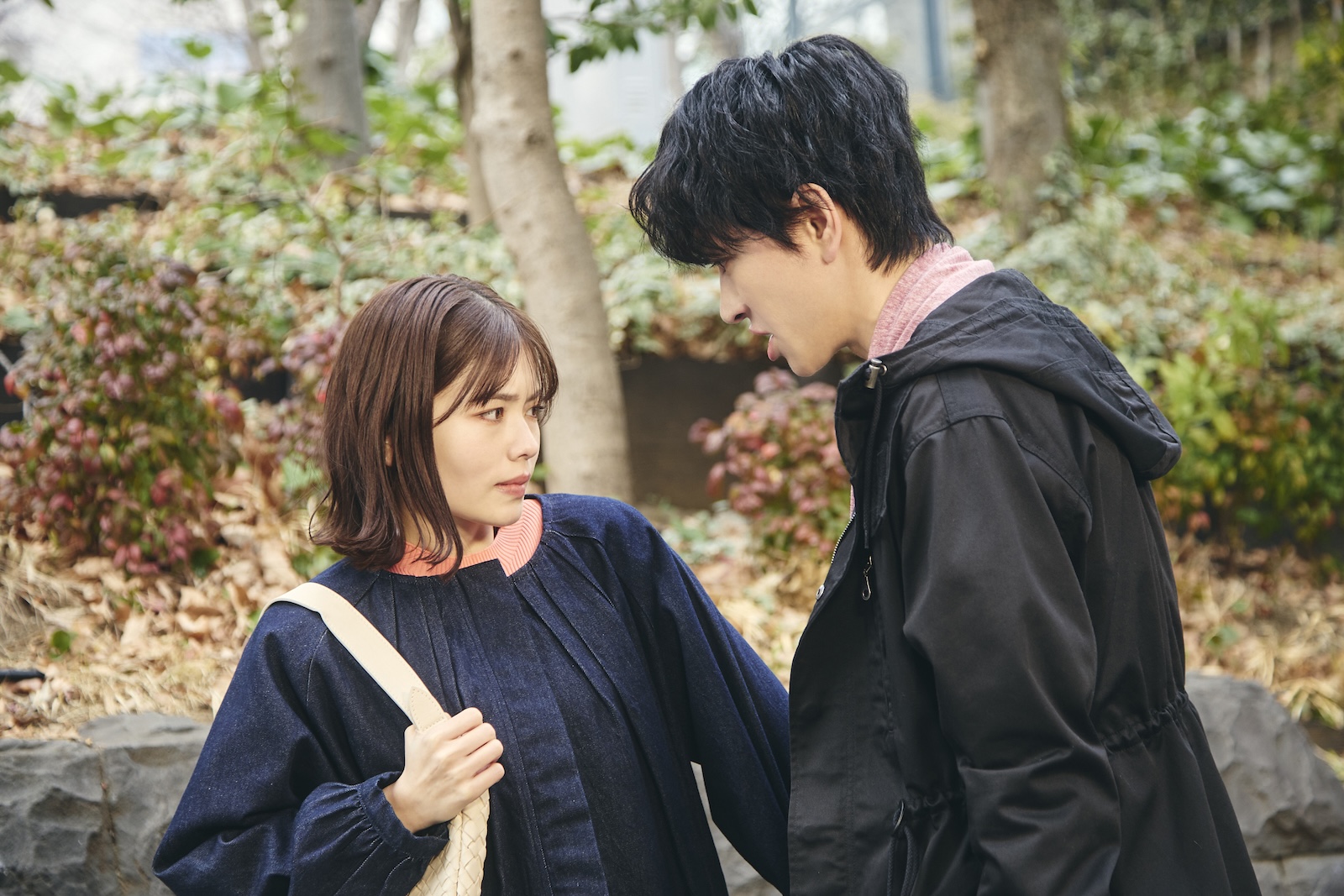 Amazon Original ドラマ『私の夫と結婚して』に出演する小芝風花、横山裕
