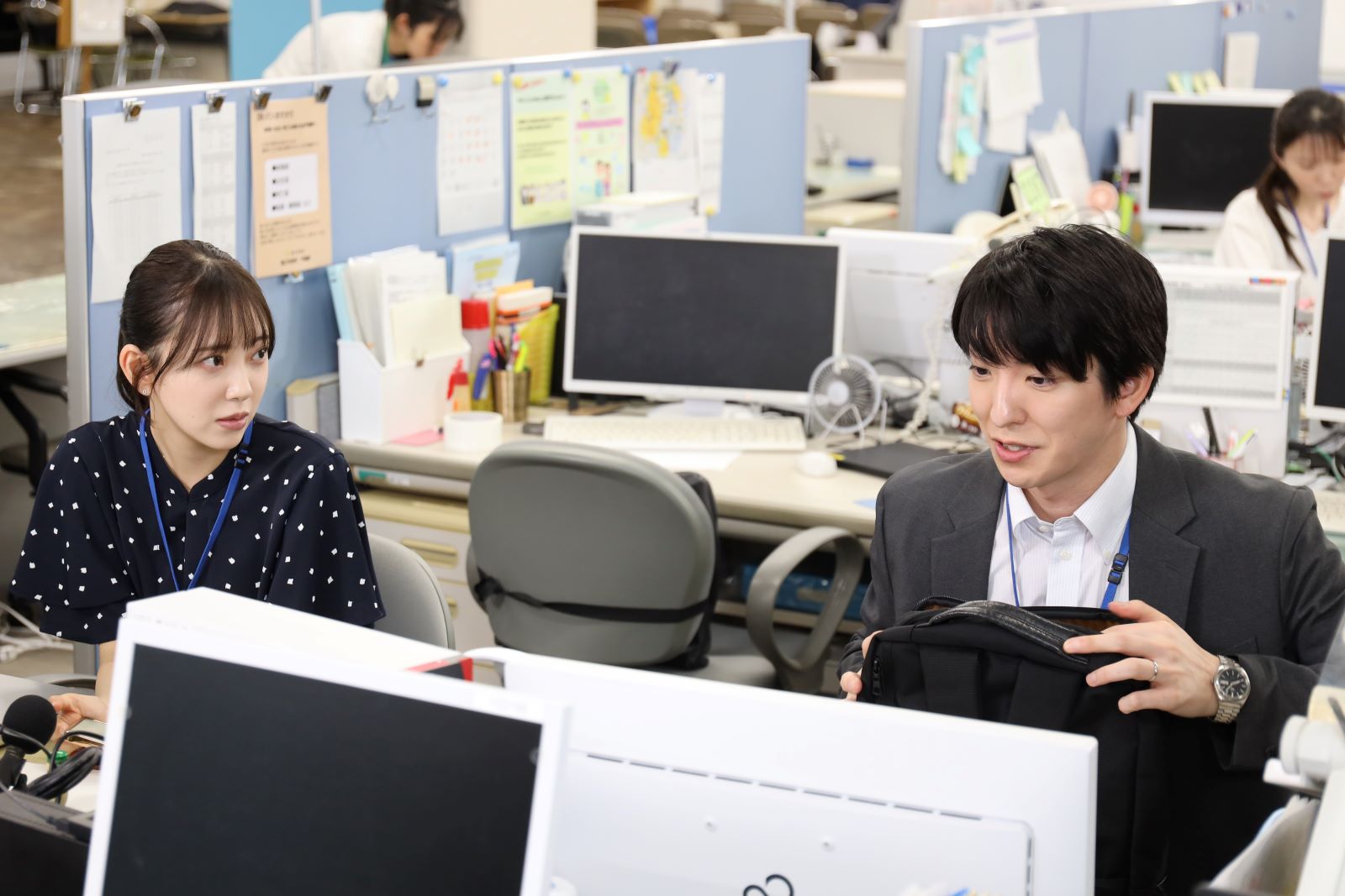 莉乃（堀未央奈）と拓哉（前田公輝）の写真