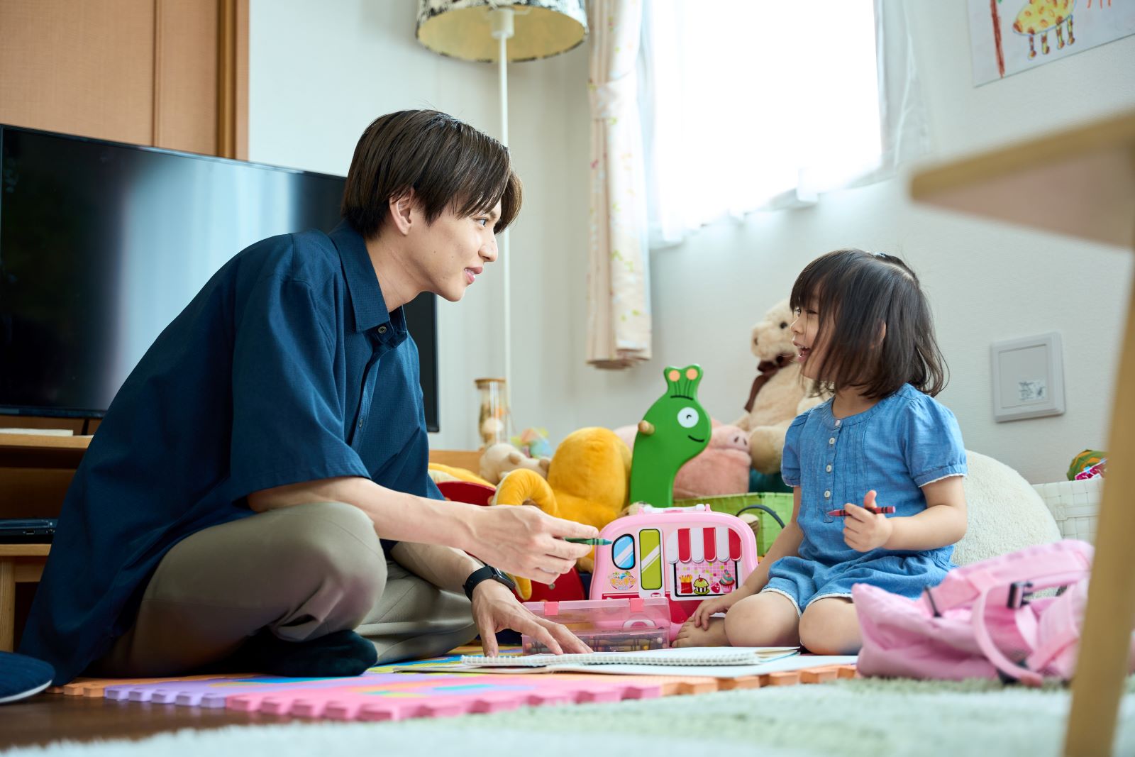 ドラマ『恋愛禁止』追い詰められた瑞帆は夫・慎也に疑いの目を向ける