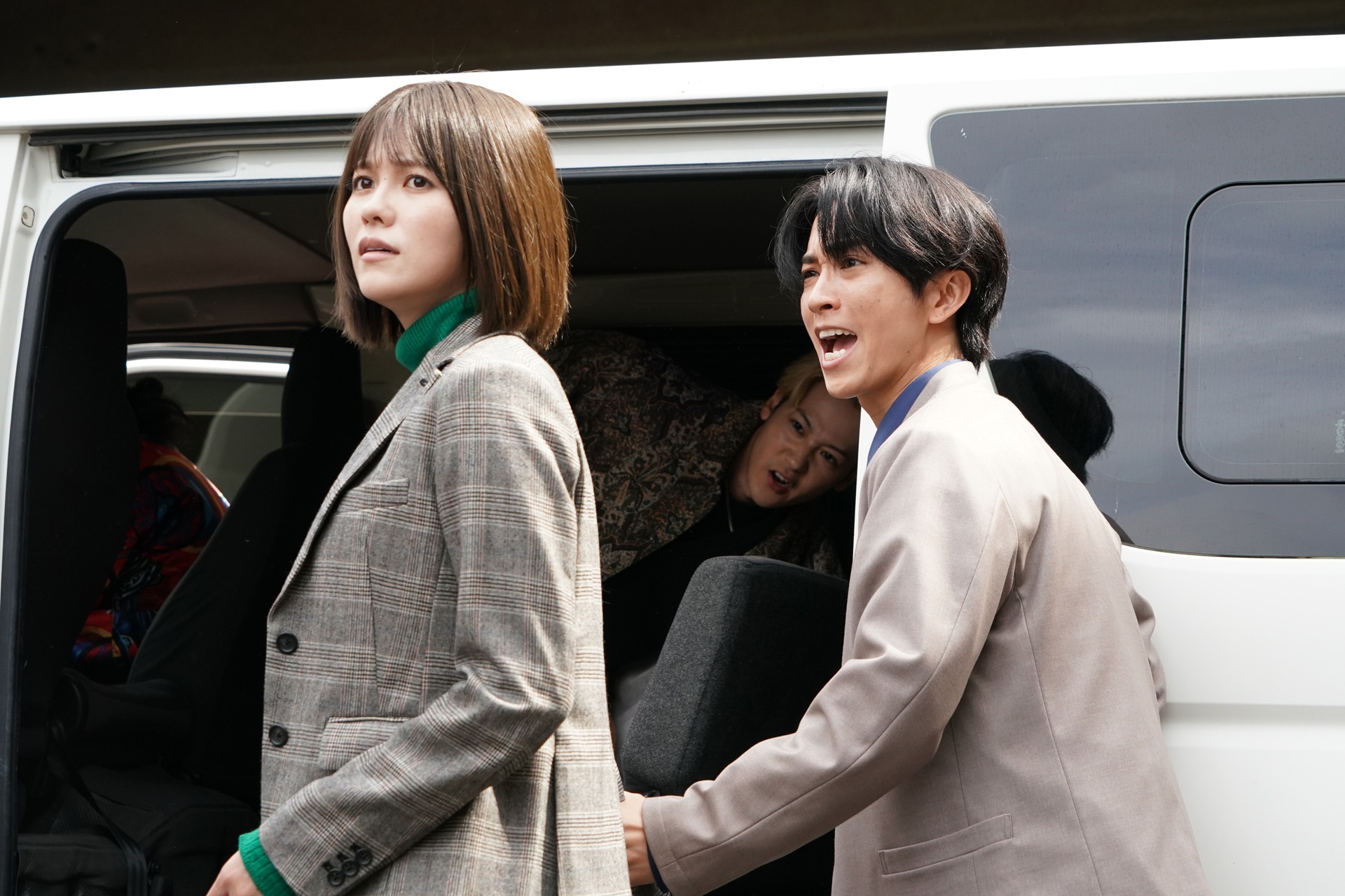志田彩良と田中樹の写真