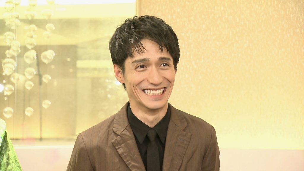 錦戸亮「スーパー日本人です（笑）」 海外ロケへ必ず持っていく“家電