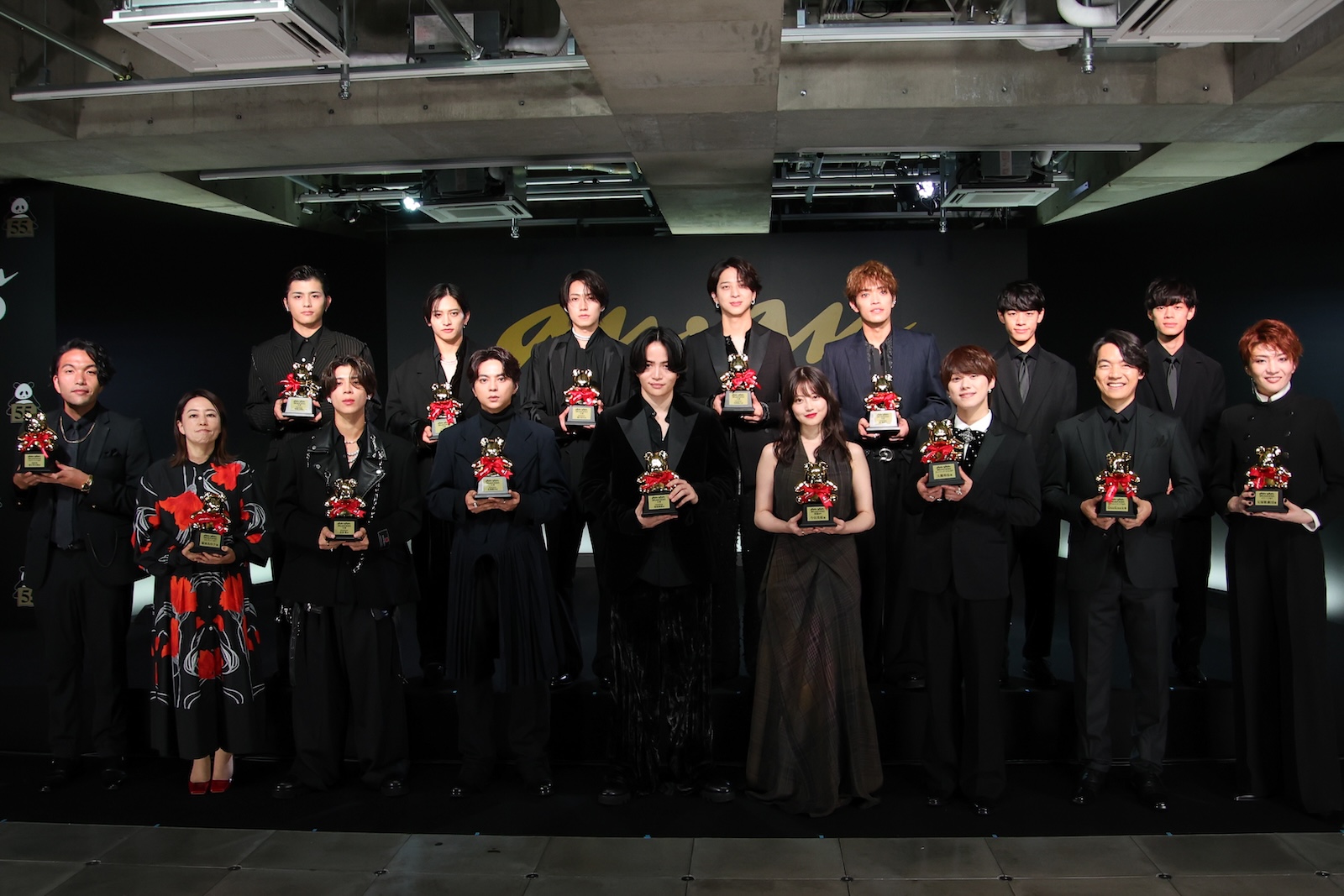 「anan AWARD 2025」授賞式に登壇したtimelesz、今田美桜、大橋和也（なにわ男子）、QuizKnock、鳳月杏、盛山晋太郎（見取り図）、塚原あゆ子
