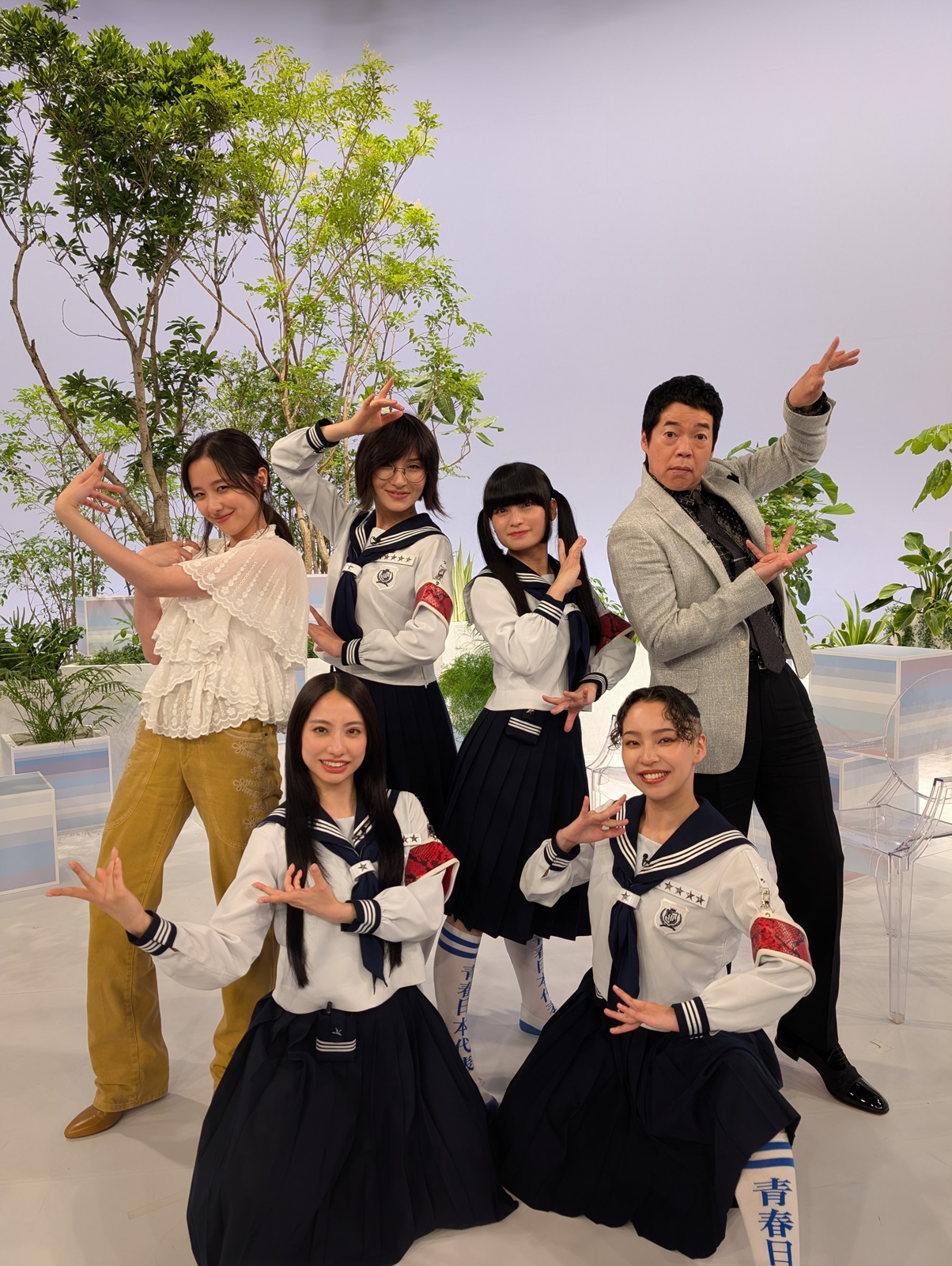 新しい学校のリーダーズ ロサンゼルスでのライブに密着 私服姿公開に