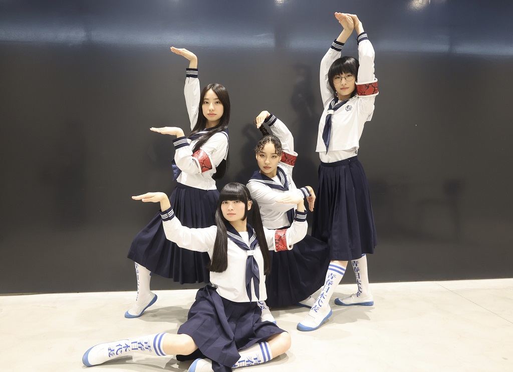 新しい学校のリーダーズ単独インタビュー 世界中で大人気『オトナ