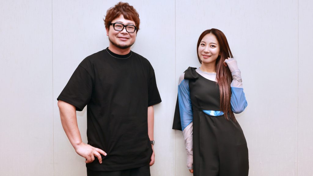 興津和幸(明役)と安済知佳(ヒナコ役)