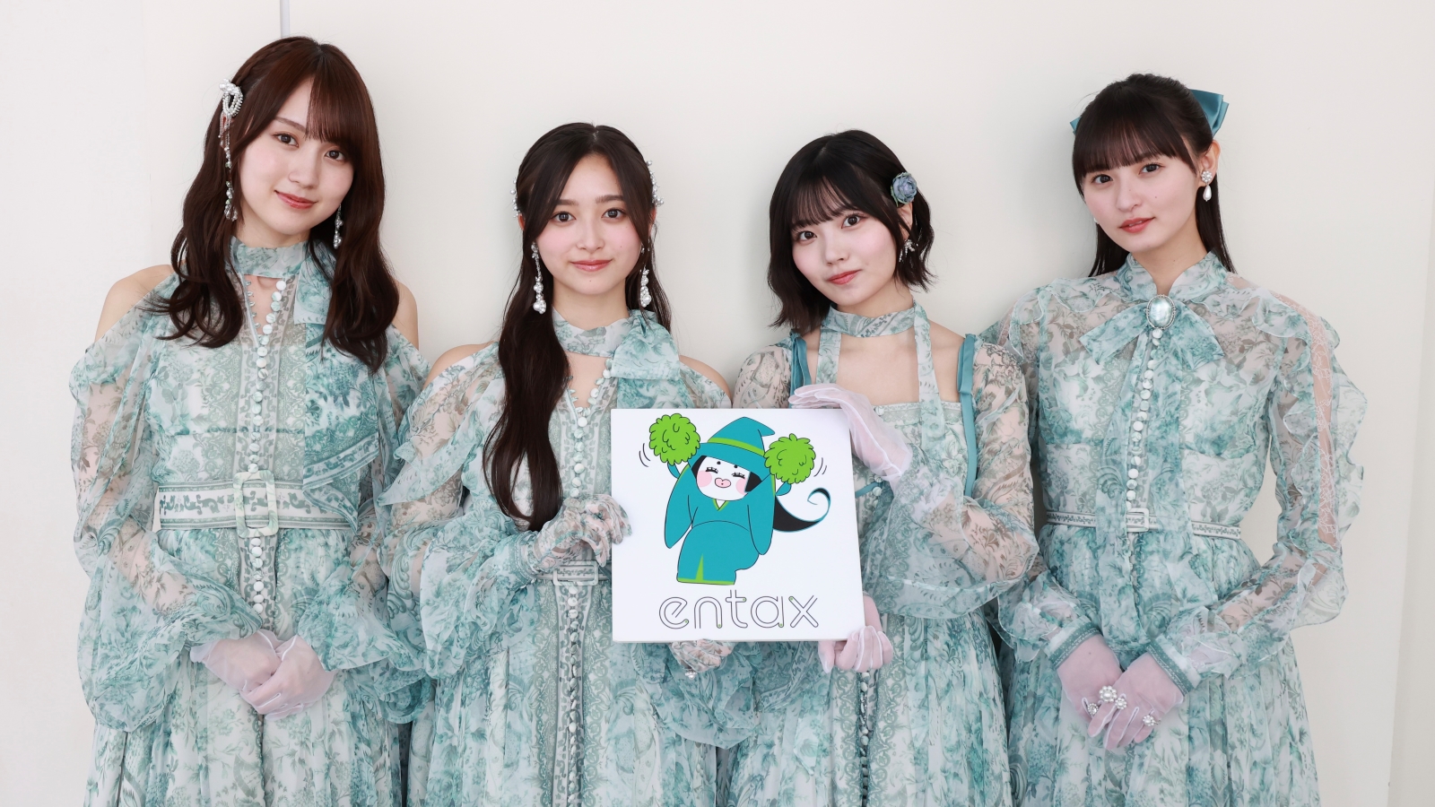 乃木坂46 Wセンター・井上和 先輩・遠藤さくらへの初メッセージは“超 乃木坂46 Wセンター・井上和 先輩・遠藤さくらへの初メッセージは“超