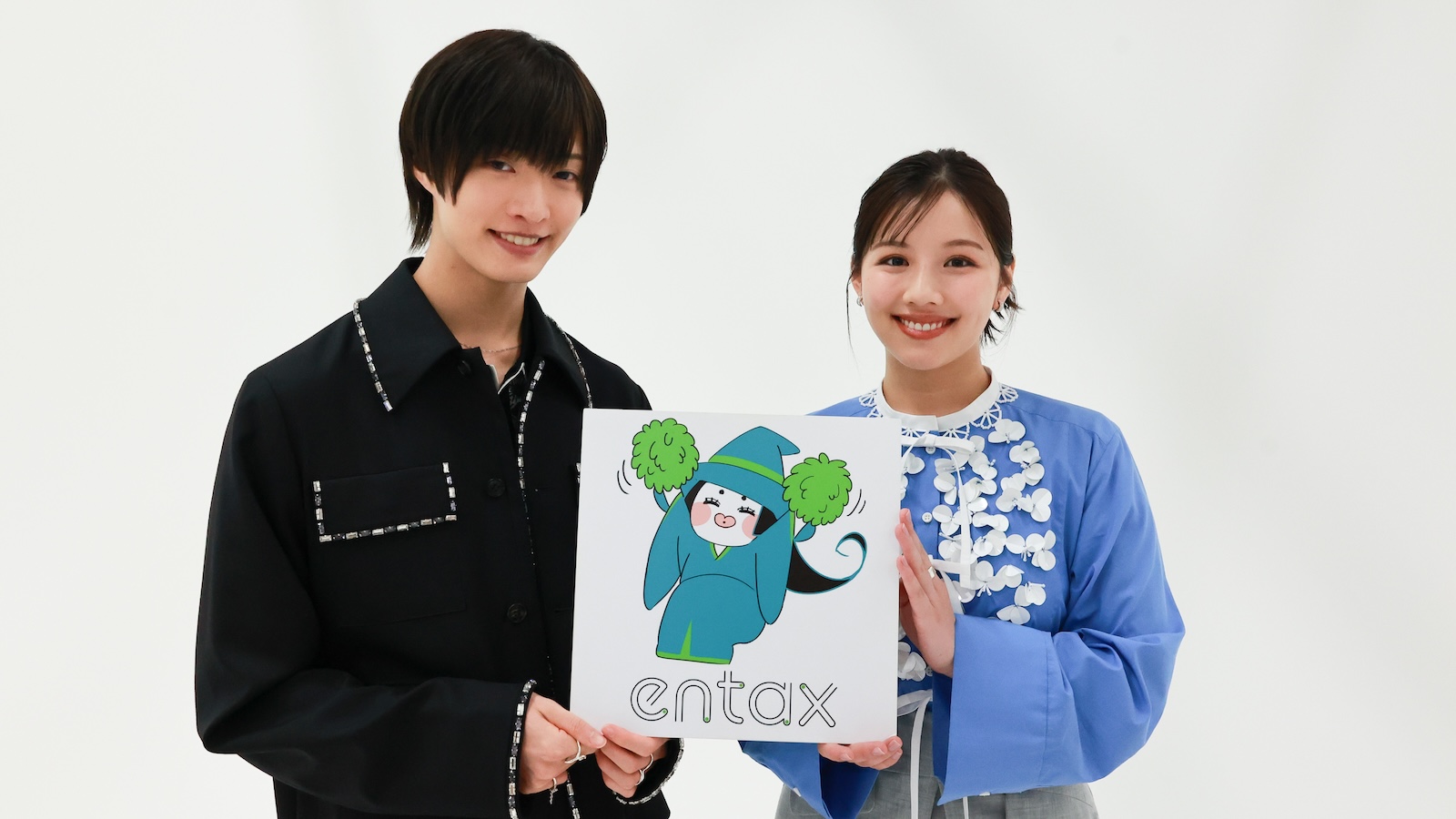 佐藤新(IMP.)と渡邉美穂の写真