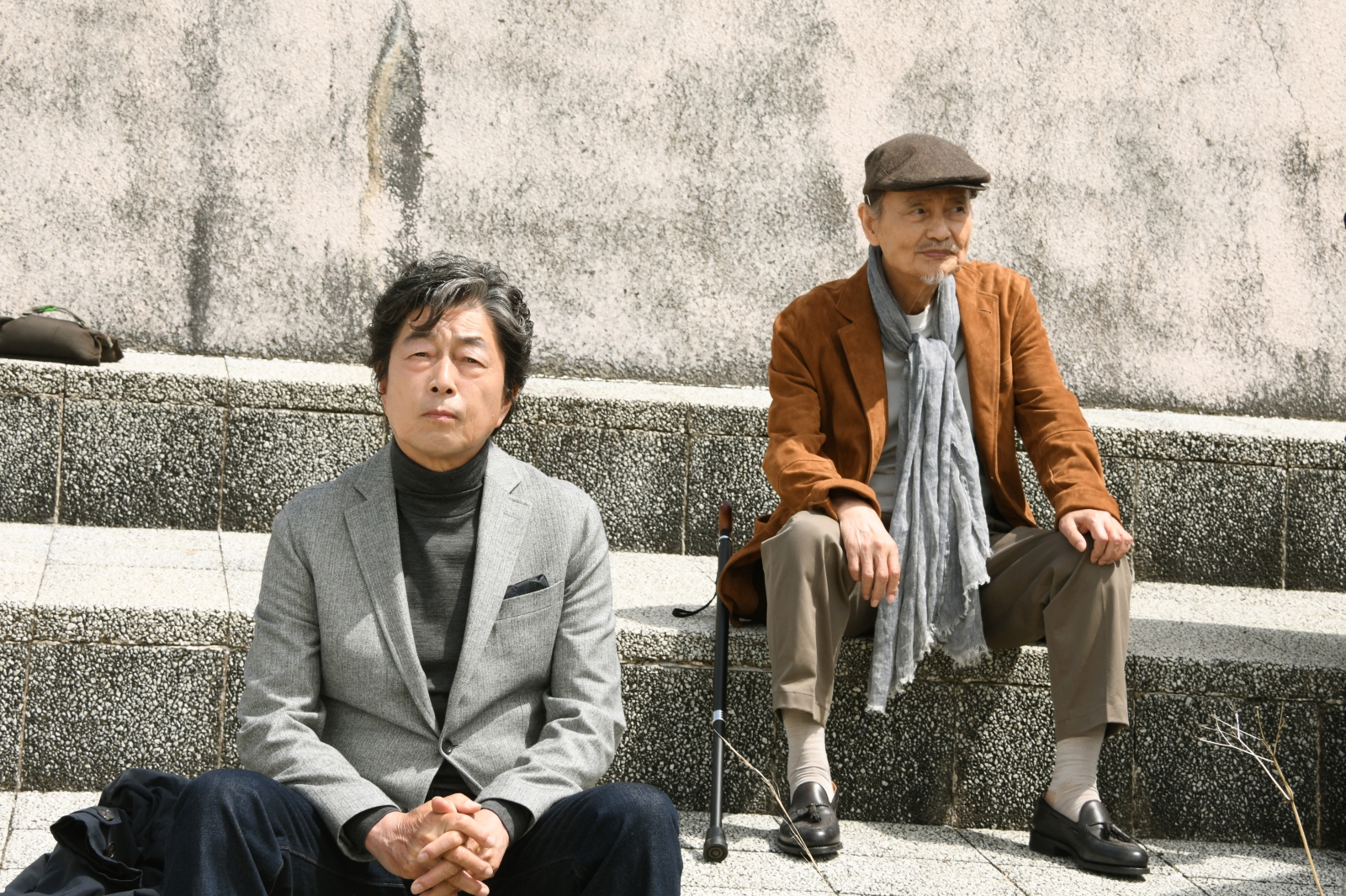 中村雅俊と秋野太作の写真