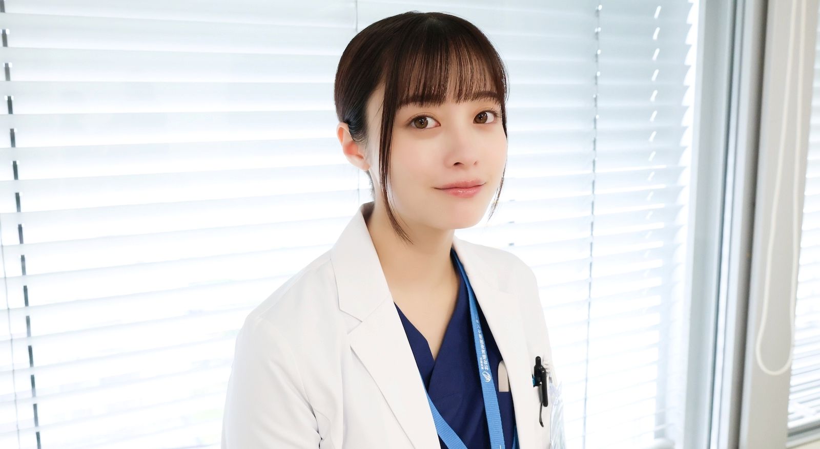 橋本環奈の写真