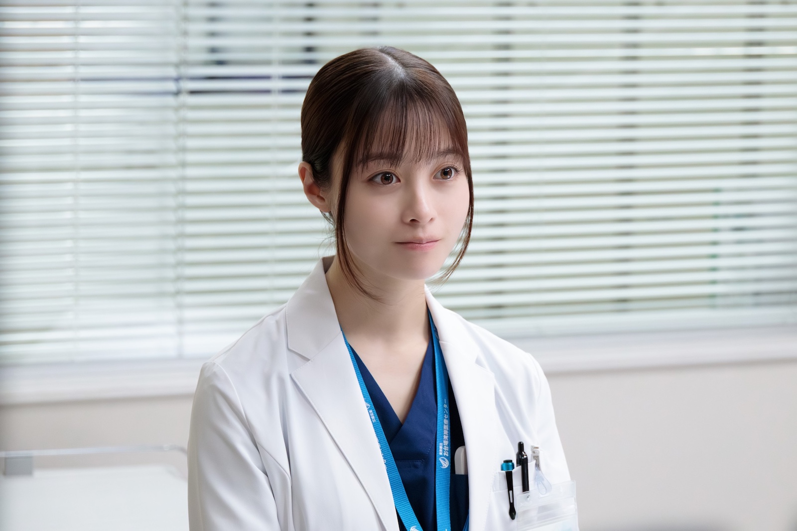 橋本環奈の写真(ドラマ『ヤンドク!』)