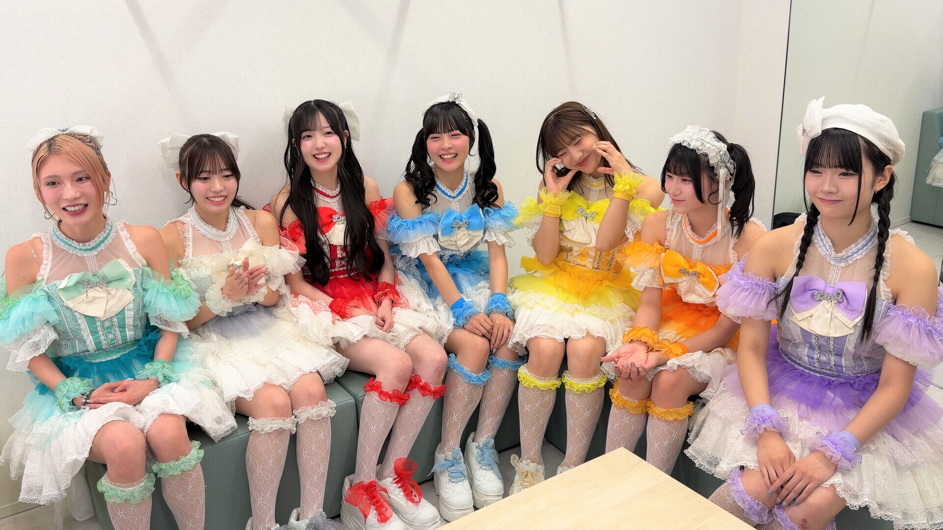 (左から)海月らな、華山あかり、森斗咲羽、有村南海、黒田れい、織多莉鈴、橘杏來