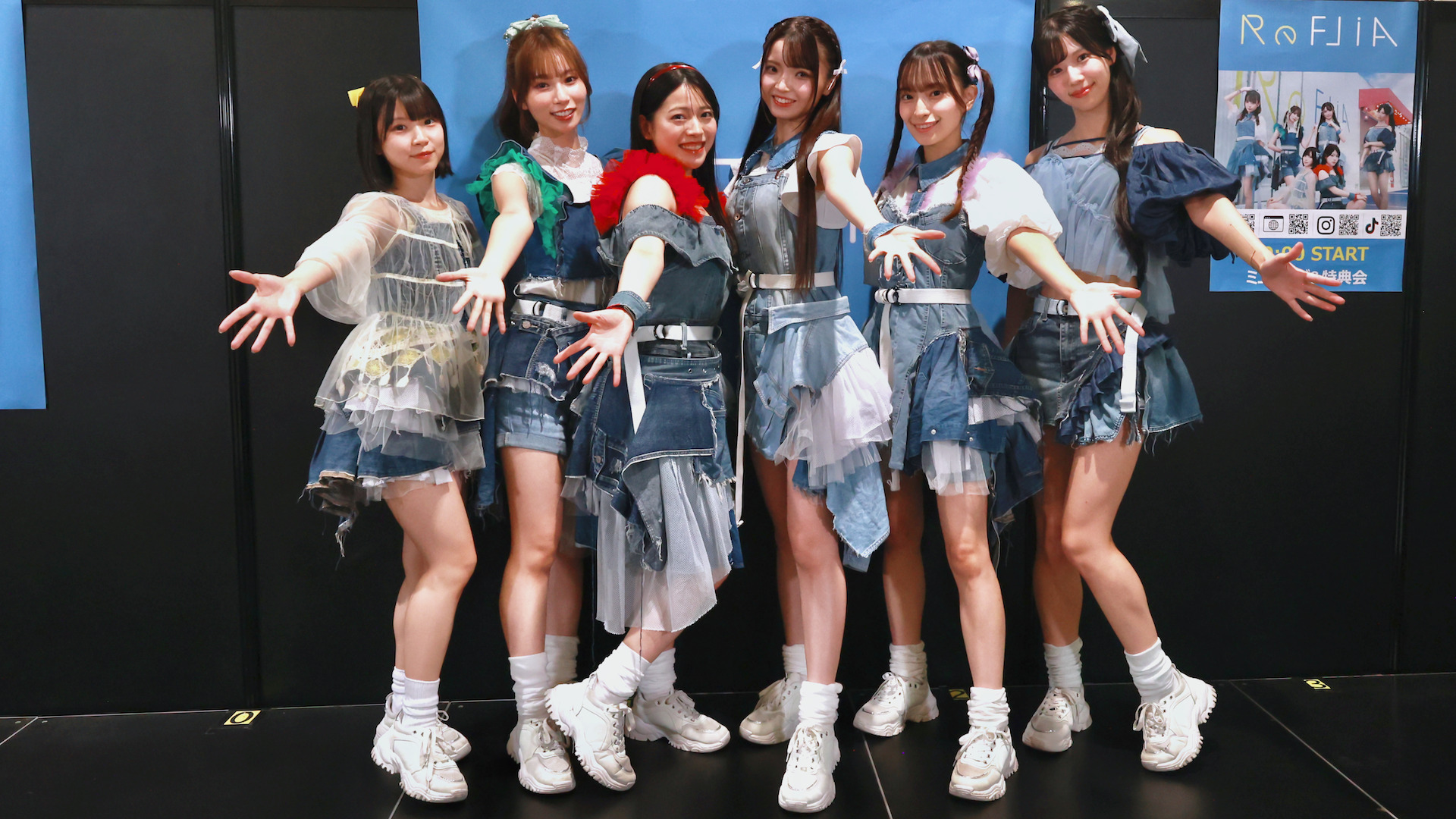 ReFLiA(優希まひろ、三好菜乃、高岡薫、仲村星虹、大谷美詩海、美波愛梨の写真)