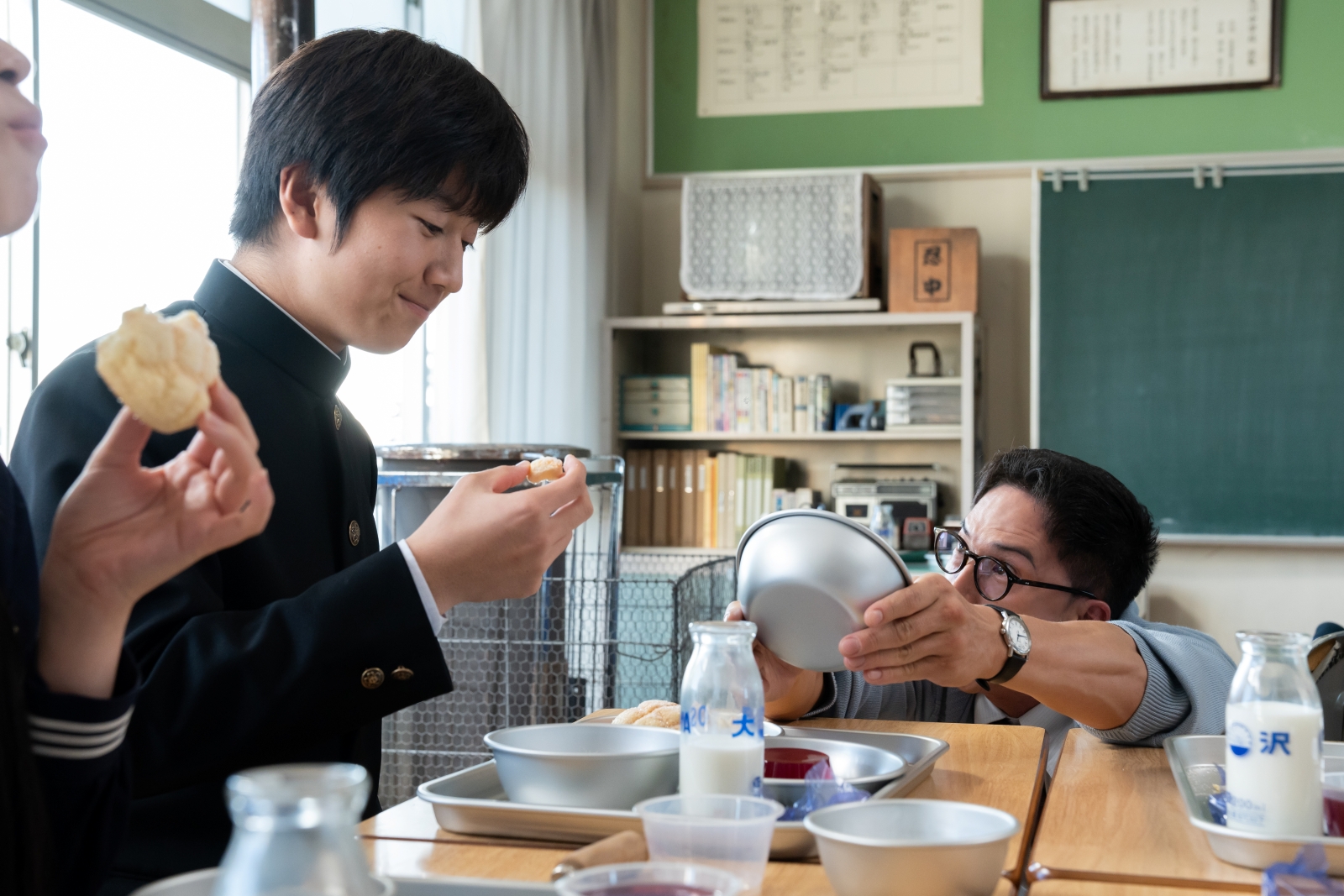 市原隼人主演映画『おいしい給食 炎の修学旅行』新場面写真一挙解禁