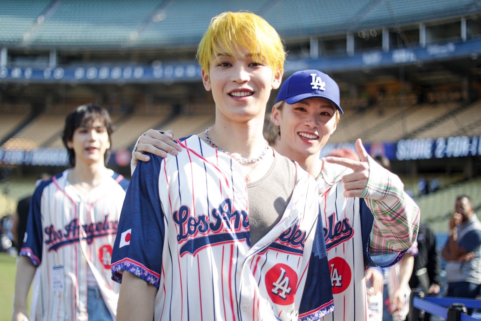 JO1がMLB「Japanese Heritage Night」で大熱狂のパフォーマンス披露