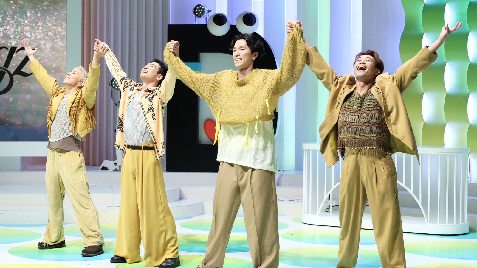 s**t kingzが三浦大知・SKY-HIとの“盟友コラボ”を生パフォーマンス