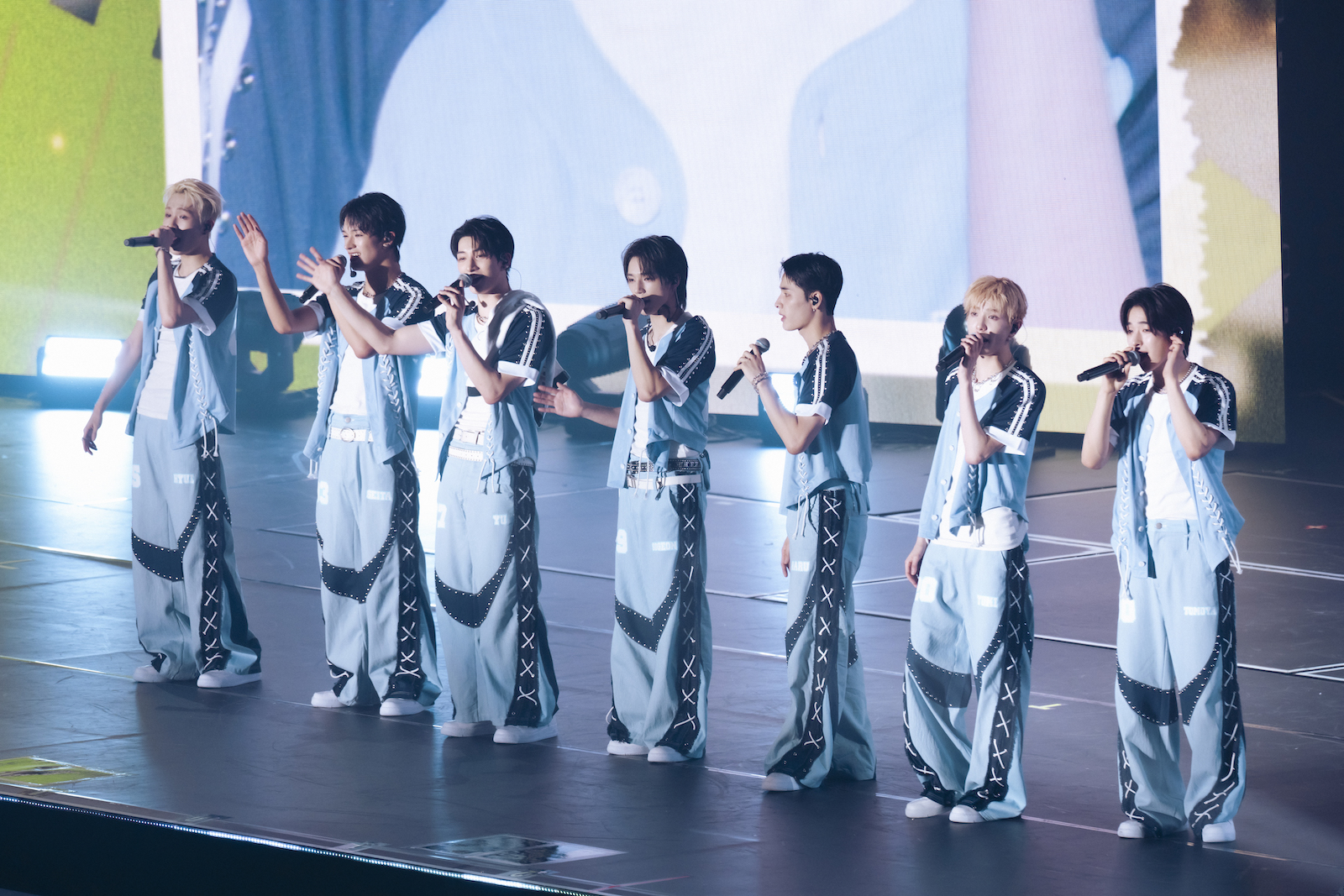 2万人動員！『NEXZ』初のアリーナツアー東京公演開催！初挑戦の演出