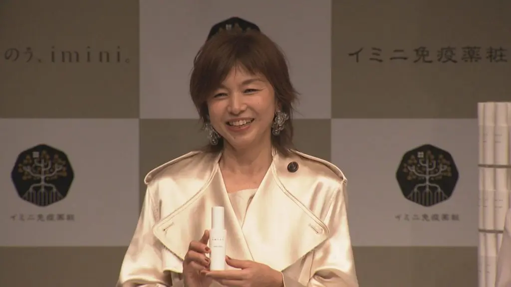 山口智子 “憧れの存在”有森裕子とCM初共演で姉妹に！？ 意外な