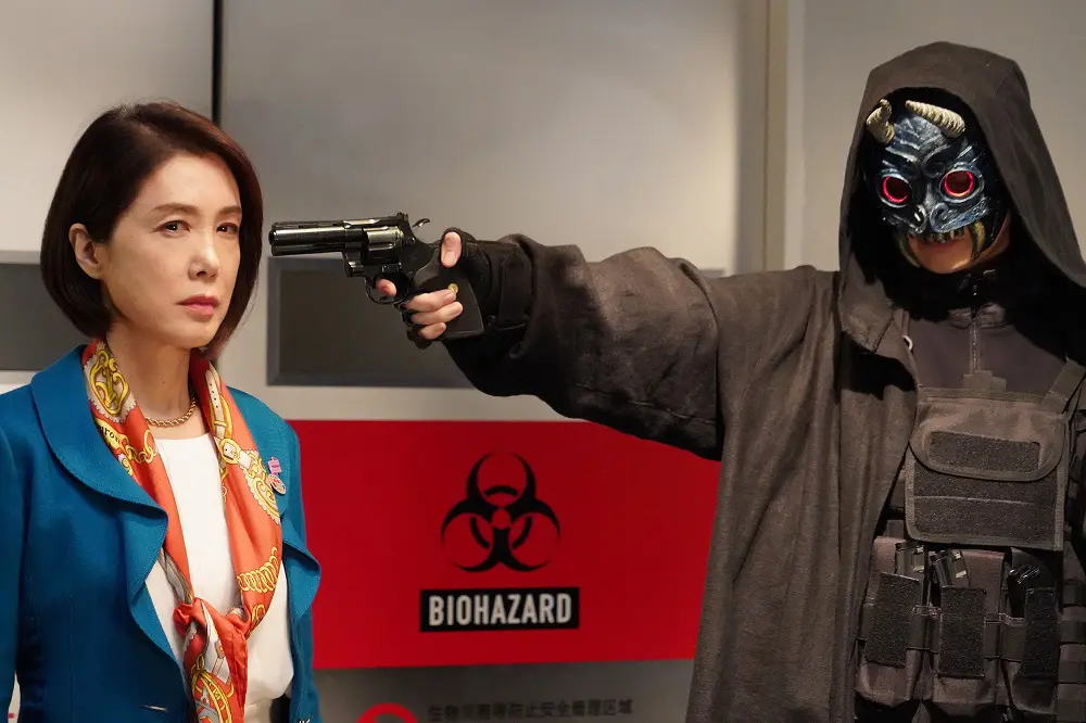 大病院占拠の紫鬼の仮面　大病院占拠　占拠シリーズ　(８月末まで電池おまけ付) 大病院占拠」 - 櫻井翔が鬼の面を被った武装集団とバトル、ドラマ「大