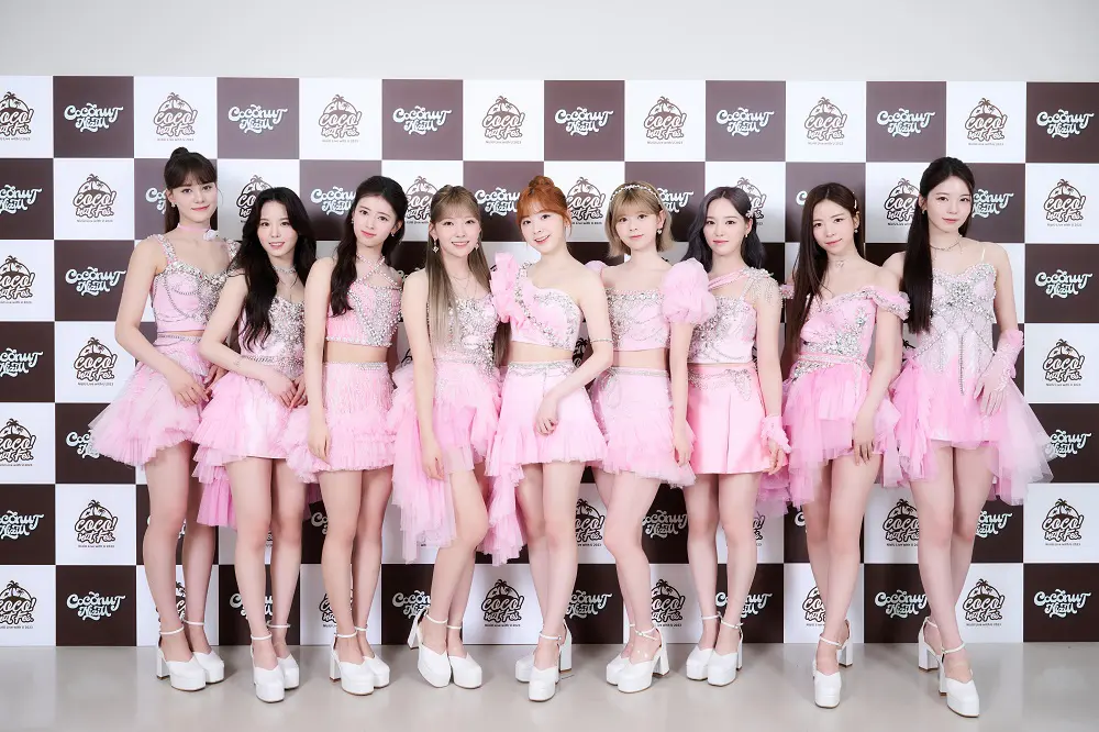 NiziU “全員が作詞に挑戦“待望の2nd Album今月発売＆初のスタジアム