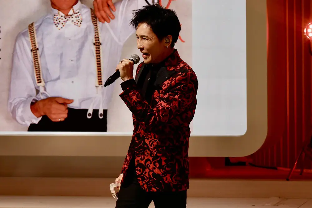 郷ひろみ『お嫁サンバ』＆最新曲を生歌披露 ヒロミ「“ひろみ界”の