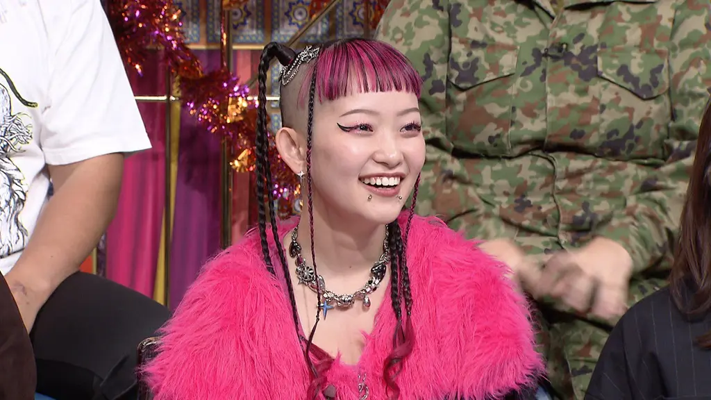 詩羽 水曜日のカンパネラ・詩羽「自分の曲が話題になっていても踊れない…」弱気発言の理由とは｜entax（エンタックス）