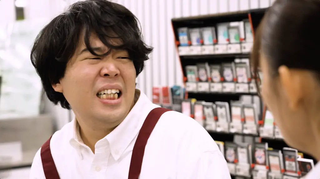 コンビニの方は連絡を… 草薙航基演じる“超ネガキャラ”コンビニ店員が強盗に丸腰で挑む