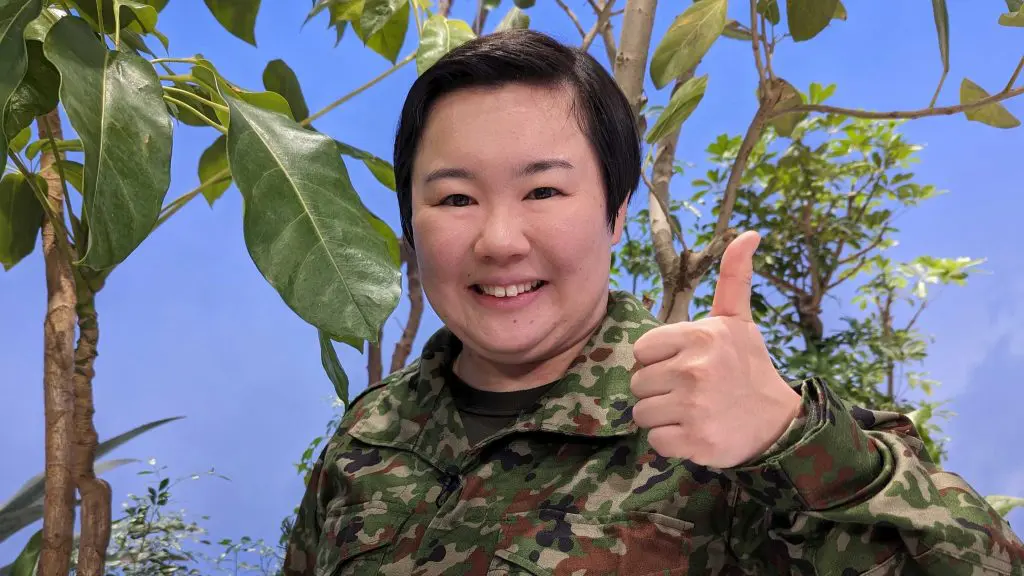 やす子 「自分は悪い人間なんです…」予備自衛官への復帰を賞賛され