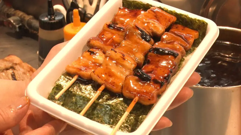 DASHご当地PR課』やきとり弁当なのに豚肉！？GLAYが愛した、大人気弁当 