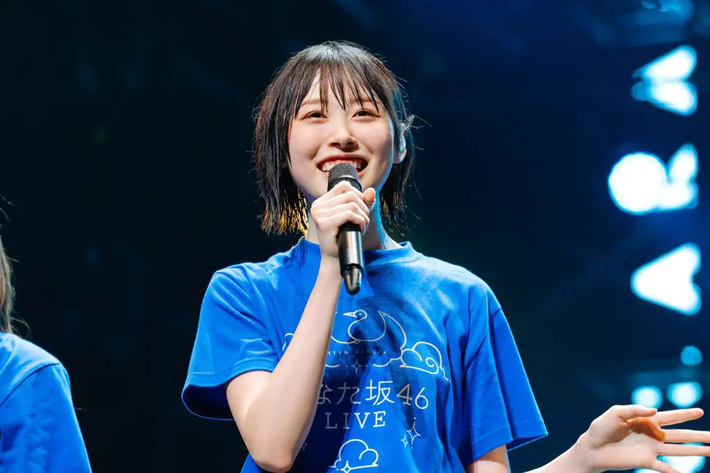 高本彩花　直筆サインtシャツ 高本彩花 直筆サインtシャツ 2025年最新高本彩花の人気アイテム -