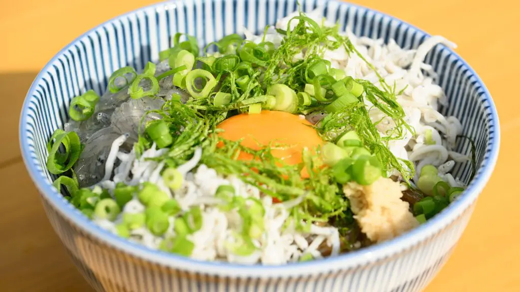 茨城県北茨城市 鮮度が抜群の絶品『しらす』を使った料理を味わい