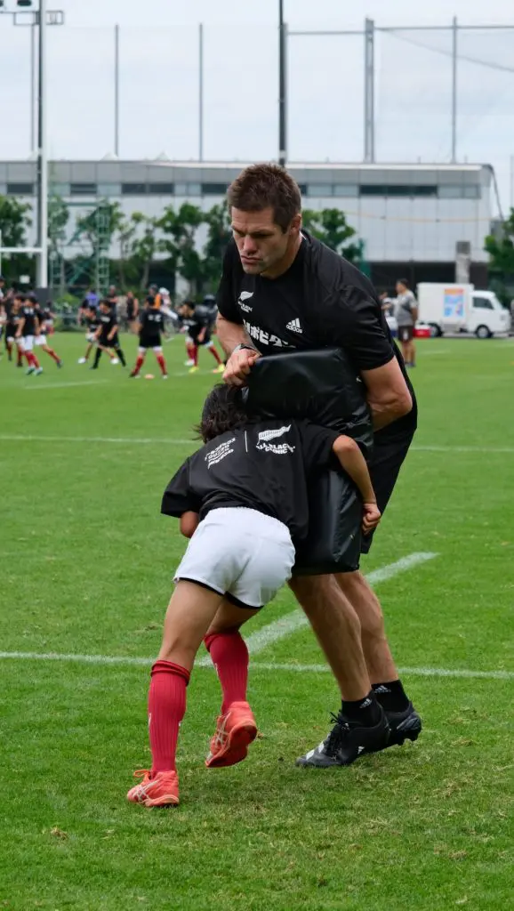 世界最強ラガーマンとラグビーキッズの夢の1日「日本代表になったらお