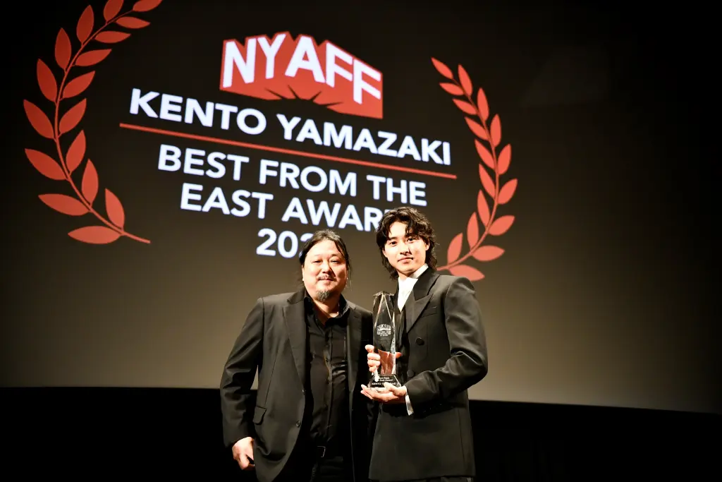 【限定値下げ】山﨑賢人 サイン入りポスター キングダム イベント当選品 Amazon.co.jp: 限定山﨑賢人 サイン入りポスター キングダム