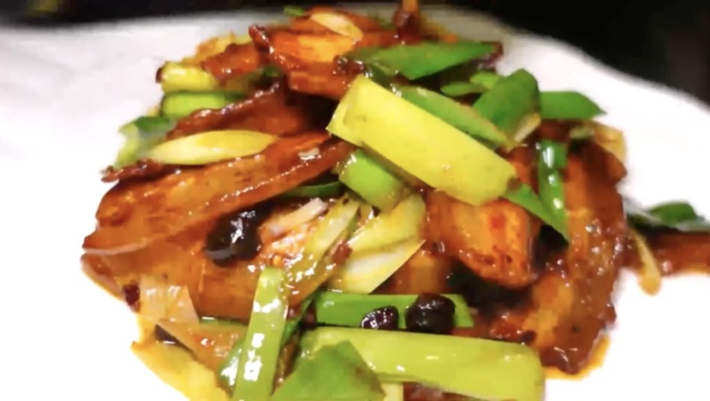 中国の回鍋肉(ホイコーロー)