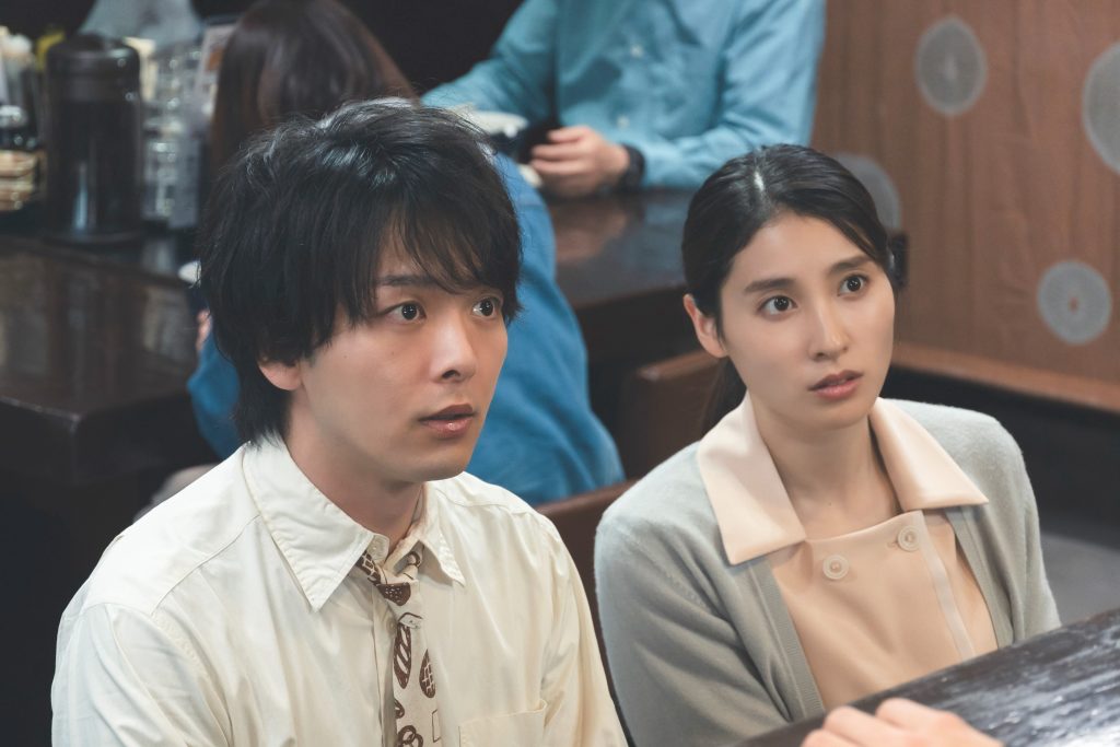 『Shrink(シュリンク)―精神科医ヨワイ―』に出演する中村倫也と土屋太鳳