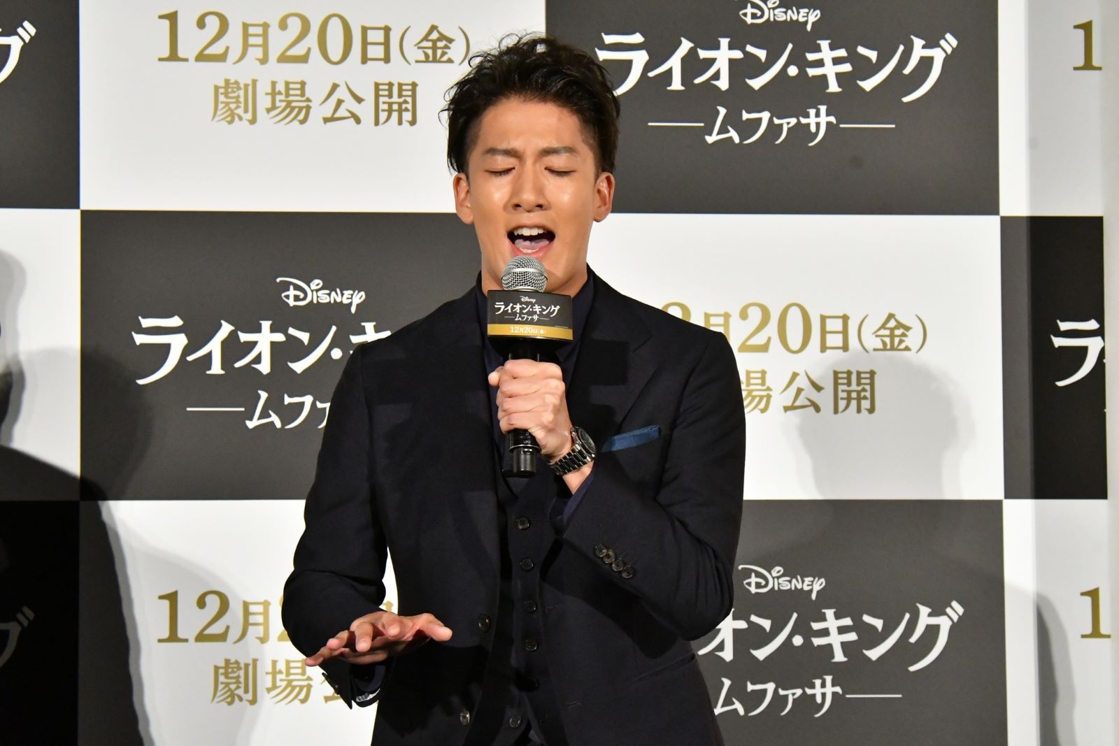 映画『ライオン・キング』30周年舞台あいさつ 最新作で若き日の“ムファサ”の声優を演じる尾上右近が代表する名曲「サークル・オブ・ライフ」をアカペラで歌唱