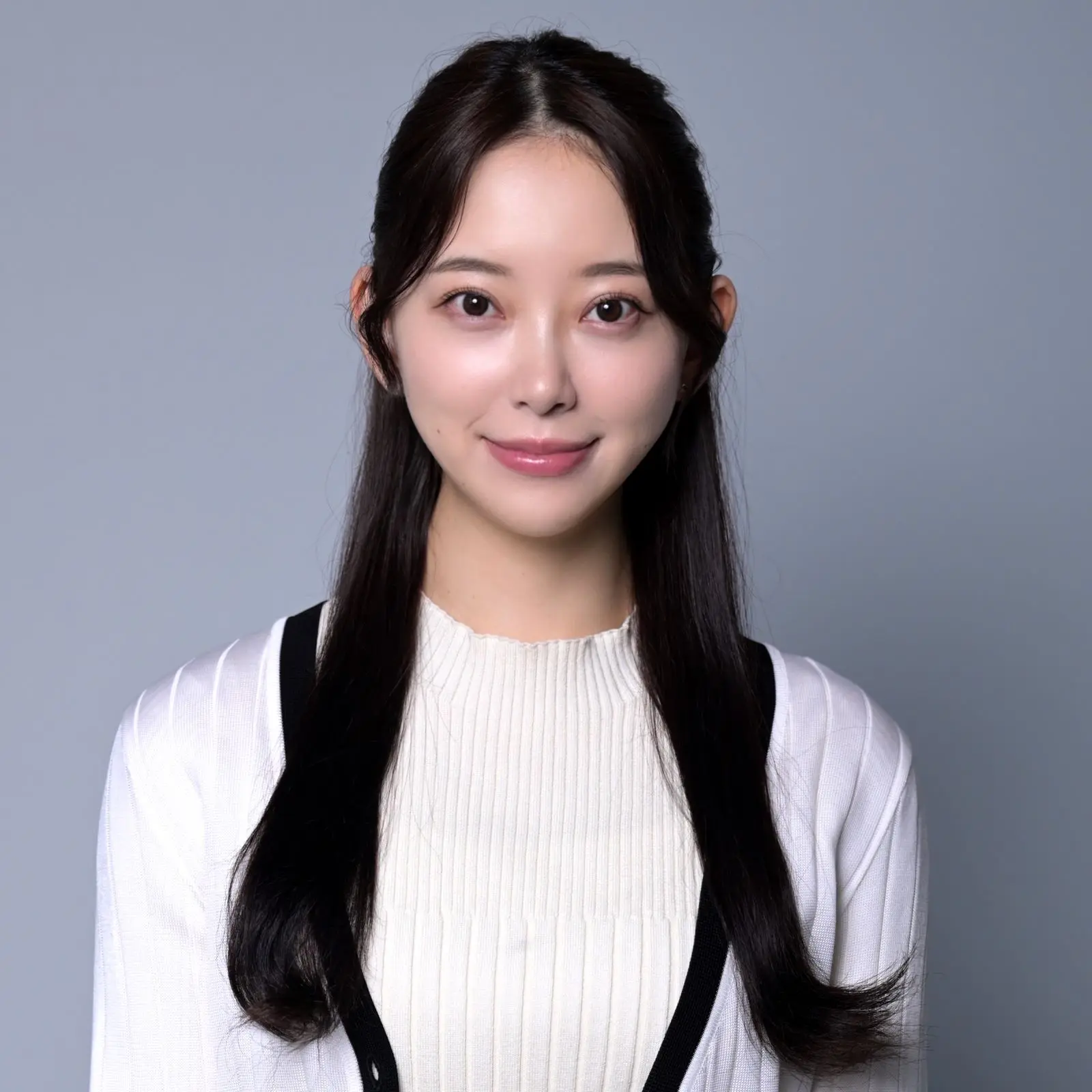 堀未央奈 堀未央奈、八木勇征主演ショートドラマ『最期の授業』で教師役に初挑戦！生徒役全20名出揃う｜entax（エンタックス）