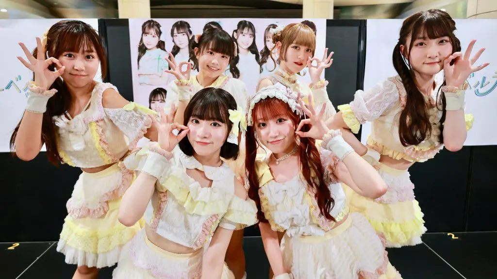 洋ジュニアアイドル 柑橘クーベルチュール レモン』 日本全国から集まったフレッシュアイドル 6人！キュートな博多弁！石川ビーバー？少林寺拳法部長がファンに蹴り？？【動画あり】【汐留ミニライブ】｜entax（エンタックス）