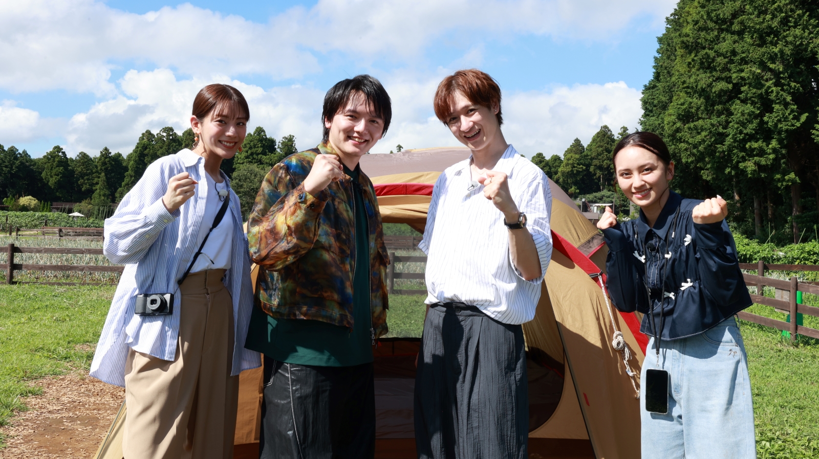 (左から)貴島明日香、濱田龍臣、宮田俊哉、岡田結実