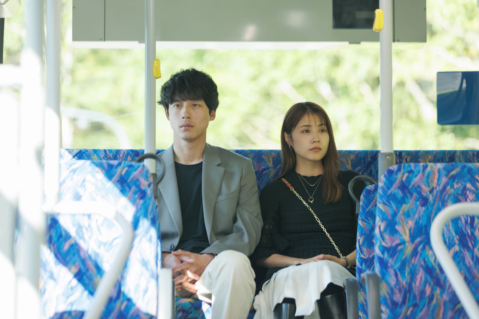 有村架純と坂口健太郎の写真