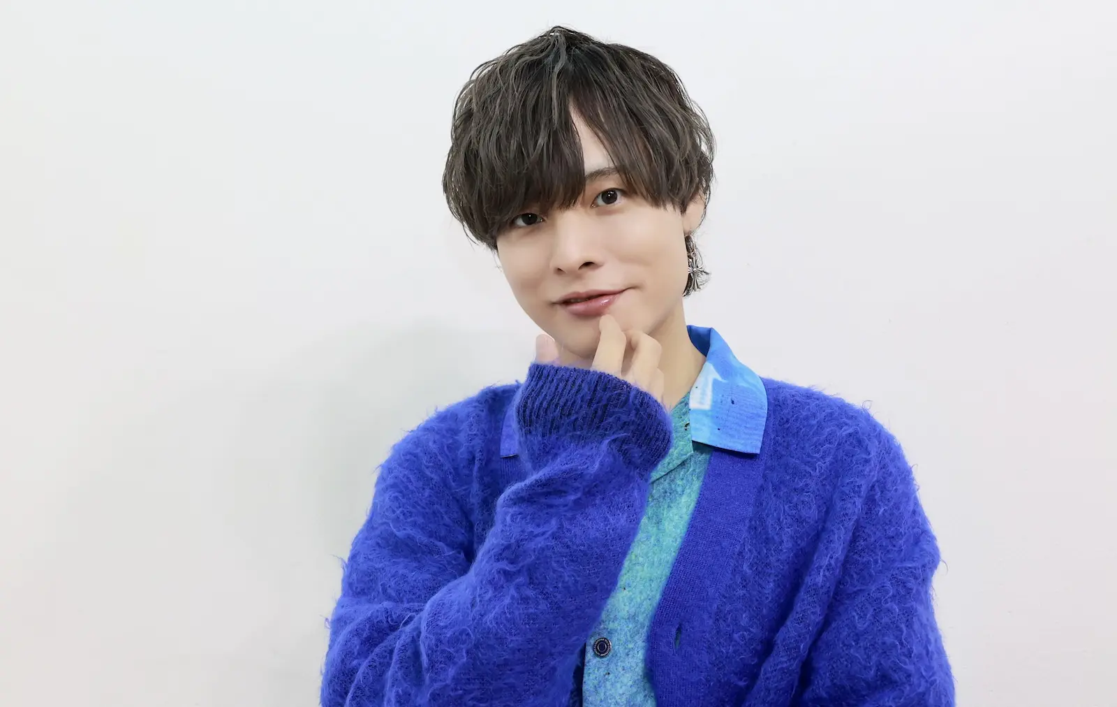 岡本信彦、早見沙織の“つい信じたくなる声色”に物申す？「得していると