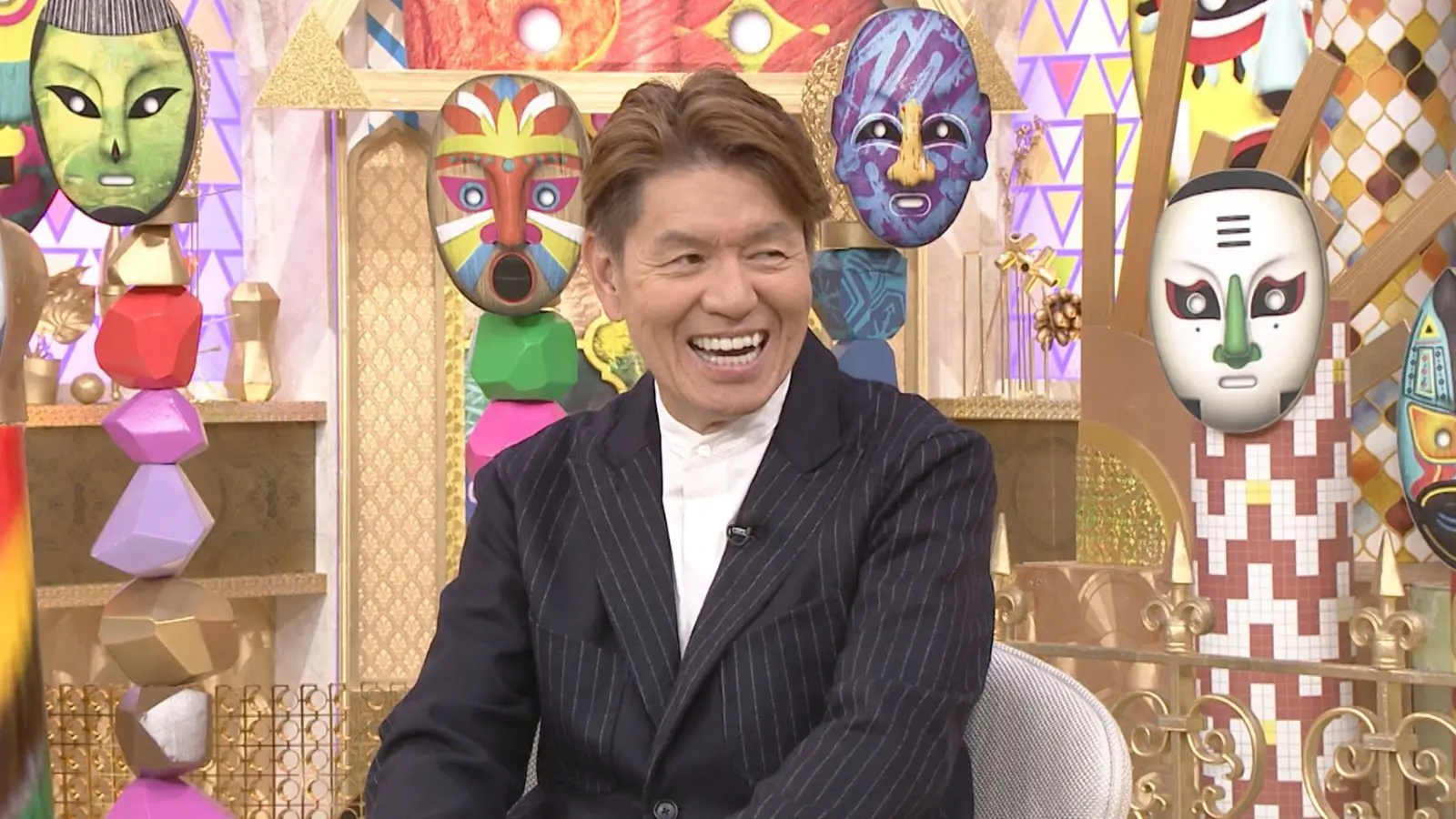 ビーズデザイナーの田川啓二さんの作品ですスパンコールベア座らせて約