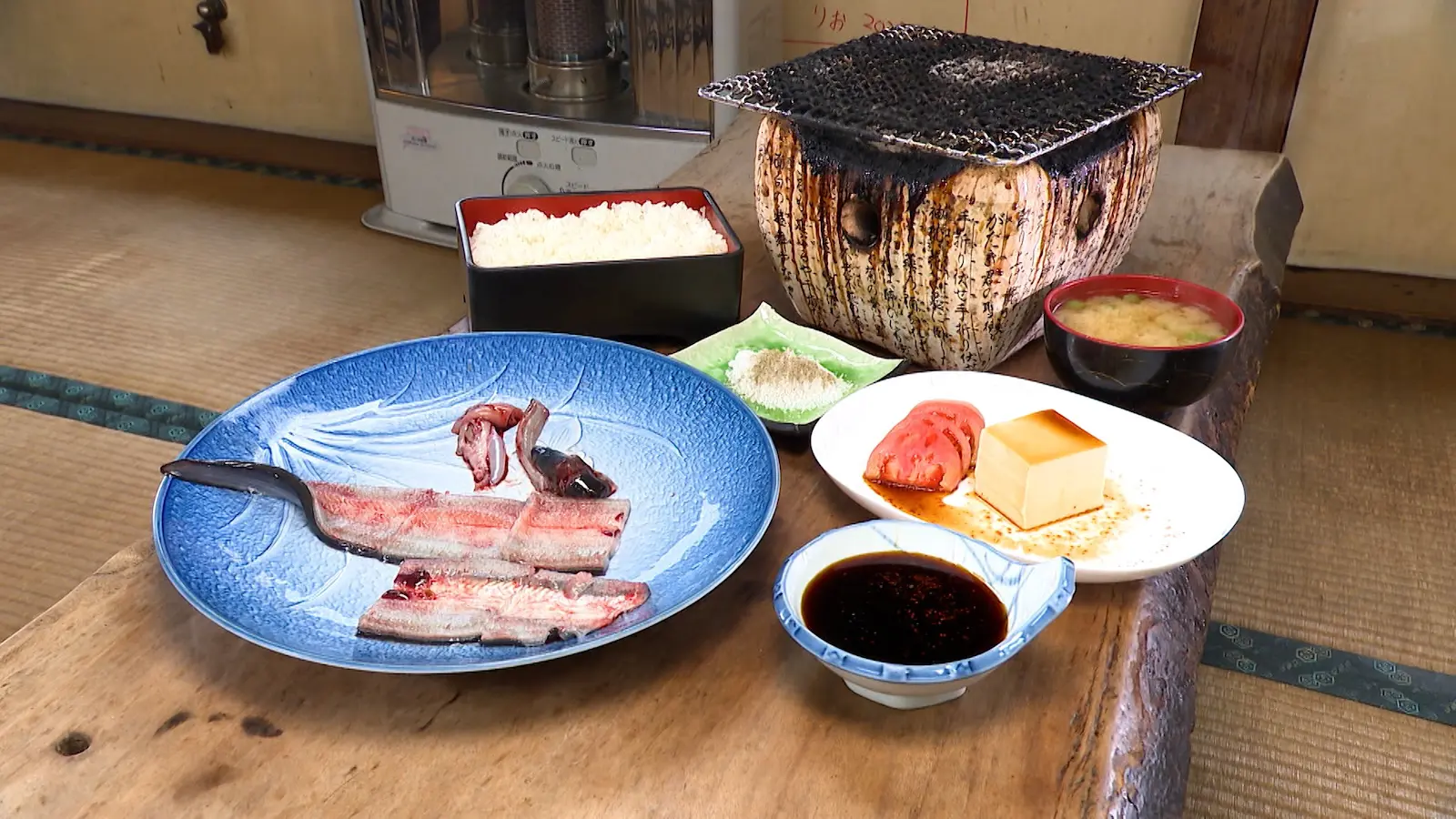 【木製看板　鰻　昭和レトロ】飲食店　うなぎ　大正時代　骨董　アンティーク 木製看板 鰻 昭和レトロ】飲食店 うなぎ 大正時代 骨董 アンティーク