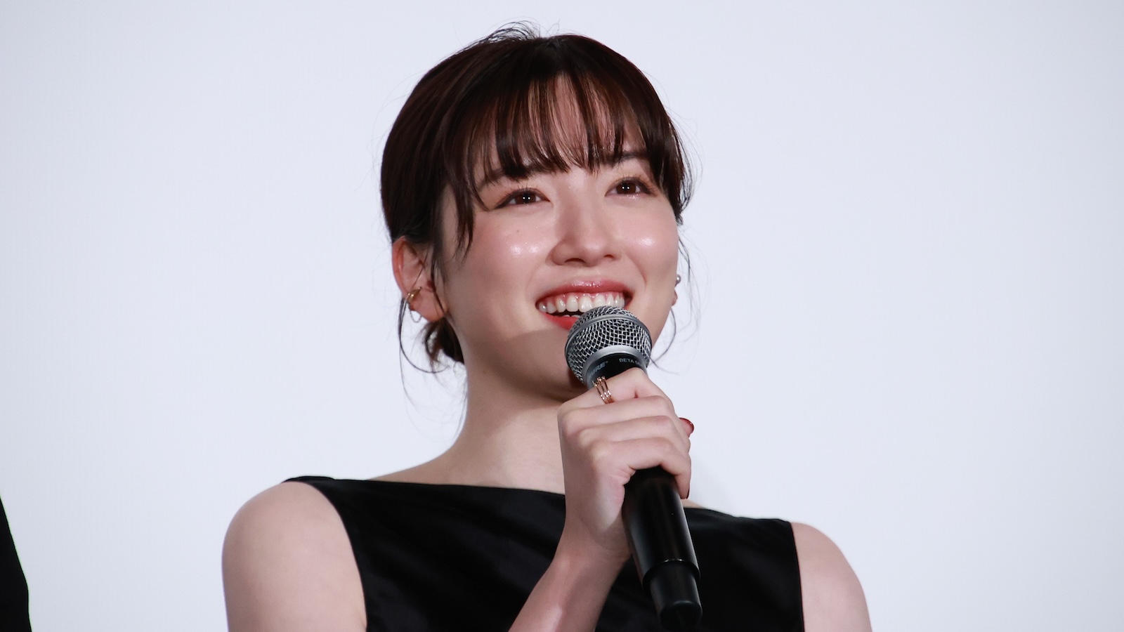 永野芽郁の写真