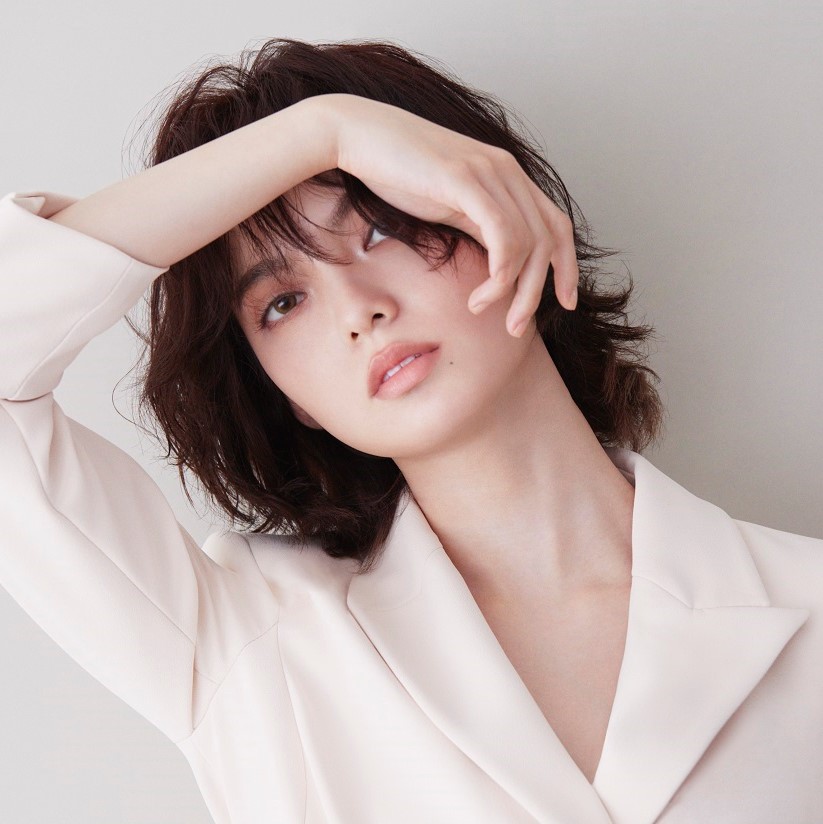 最終価格平手友梨奈 bleeding love LINEMusic 生写真 bleeding love」 2024.10.16 Release