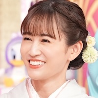 前田敦子「これが最後」14年ぶりとなる写真集の発売が決定｜entax