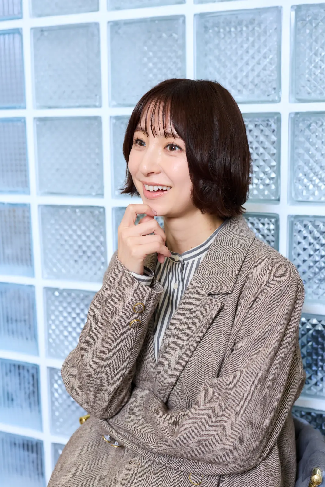 篠田麻里子、フリー後初出演！縦型ショートドラマ『元カレ図鑑』配信