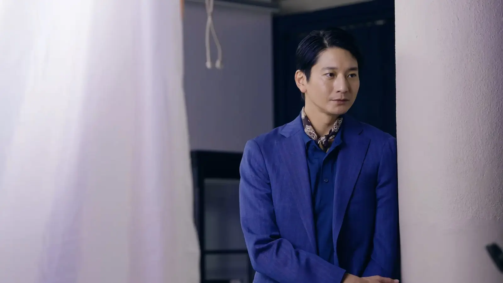 向井理、スーツモデルに初挑戦！家族の決まりごと&自宅で作る意外な