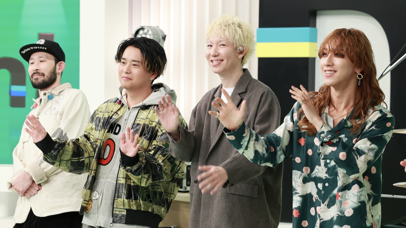 (左から)藤原"36才"広明、上杉研太、柳沢亮太、渋谷龍太