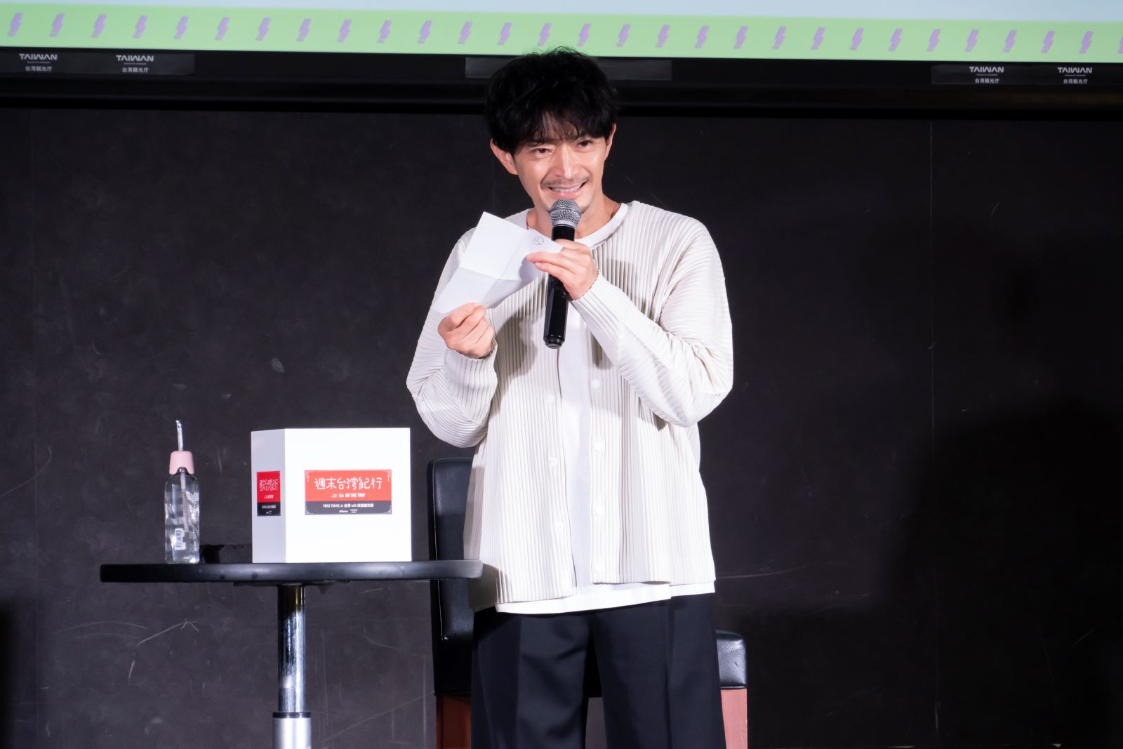 津田健次郎さん写真