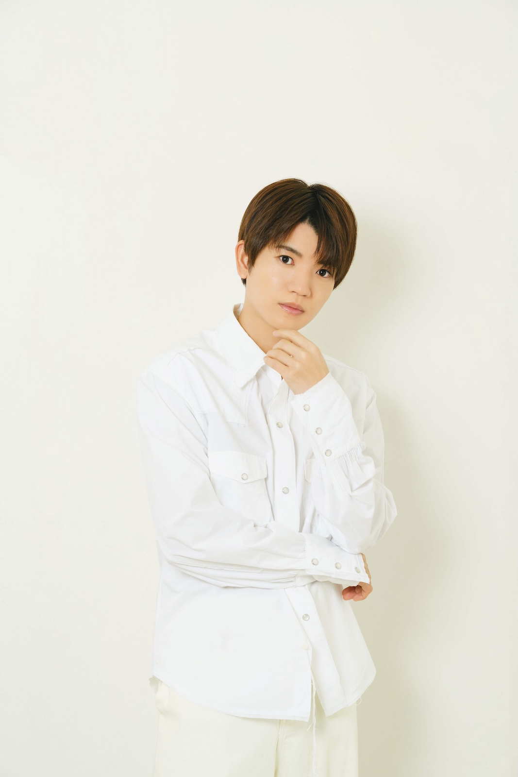 舞台『ある日、ある時、ない男。』で主演を務めるSixTONES・髙地優吾